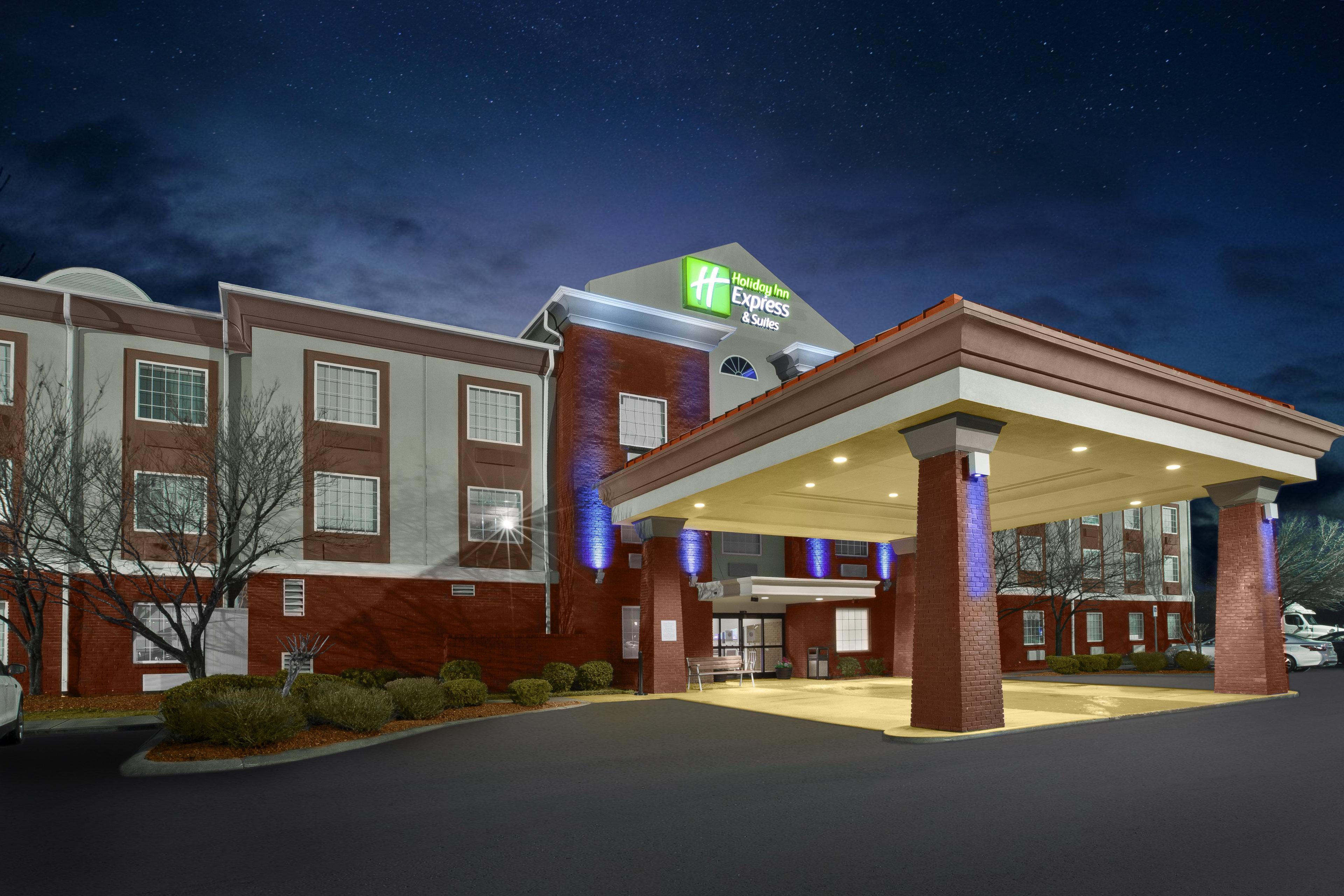 Holiday Inn Express Hotel & Suites Manchester Conference Center By Ihg Экстерьер фото