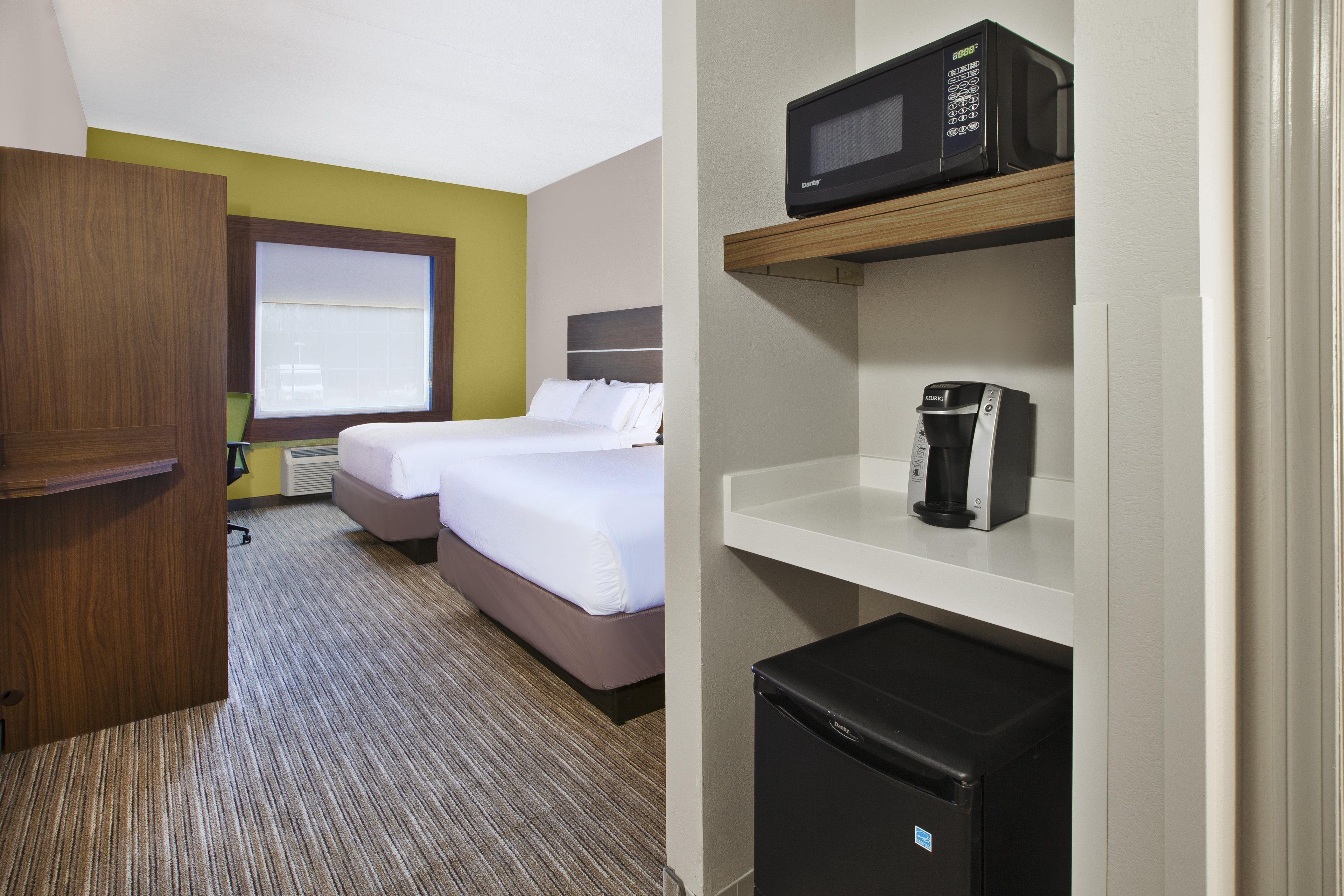 Holiday Inn Express Hotel & Suites Manchester Conference Center By Ihg Экстерьер фото